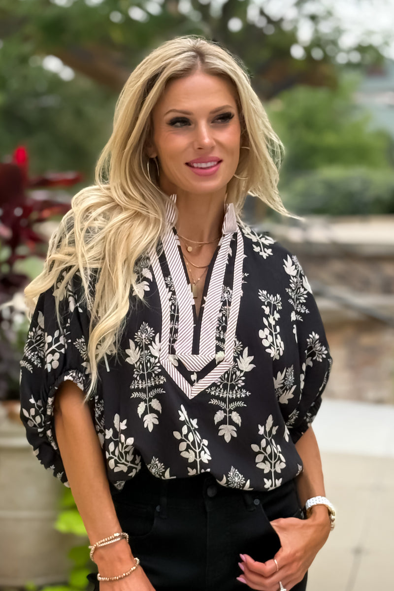 Gabbie Contrast Detail Printed Top : Black