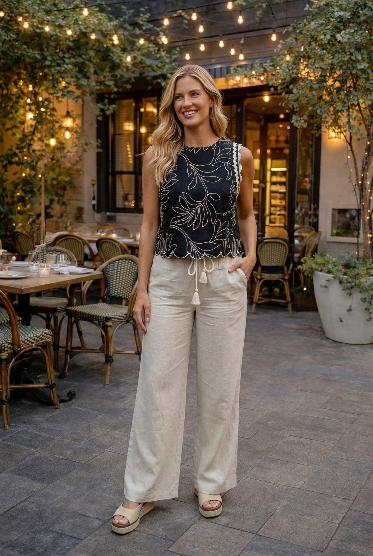 Sadie Floral Embroidered Top : Black
