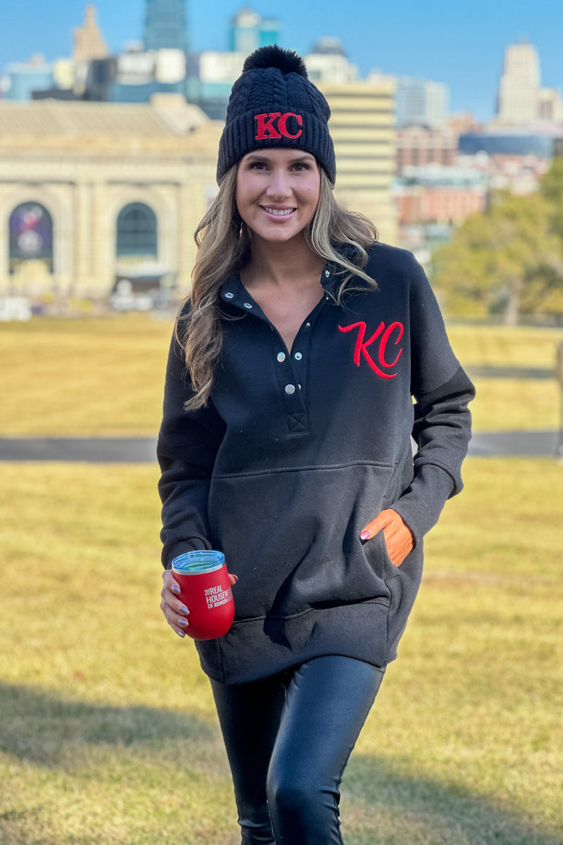 Lula Fleece Embroidered KC Snap Pullover : Black