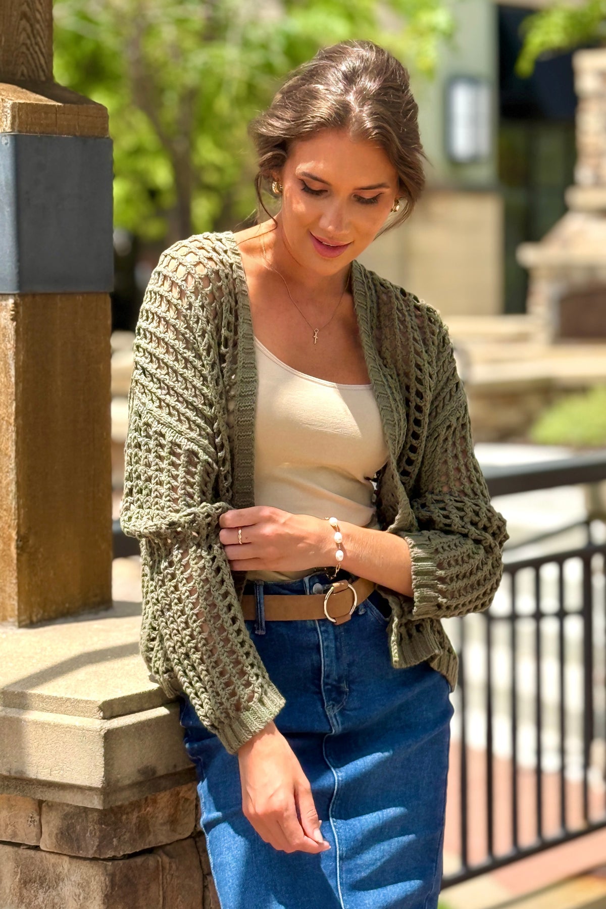 Antonia Crochet Cropped Cardigan : Lt. Olive