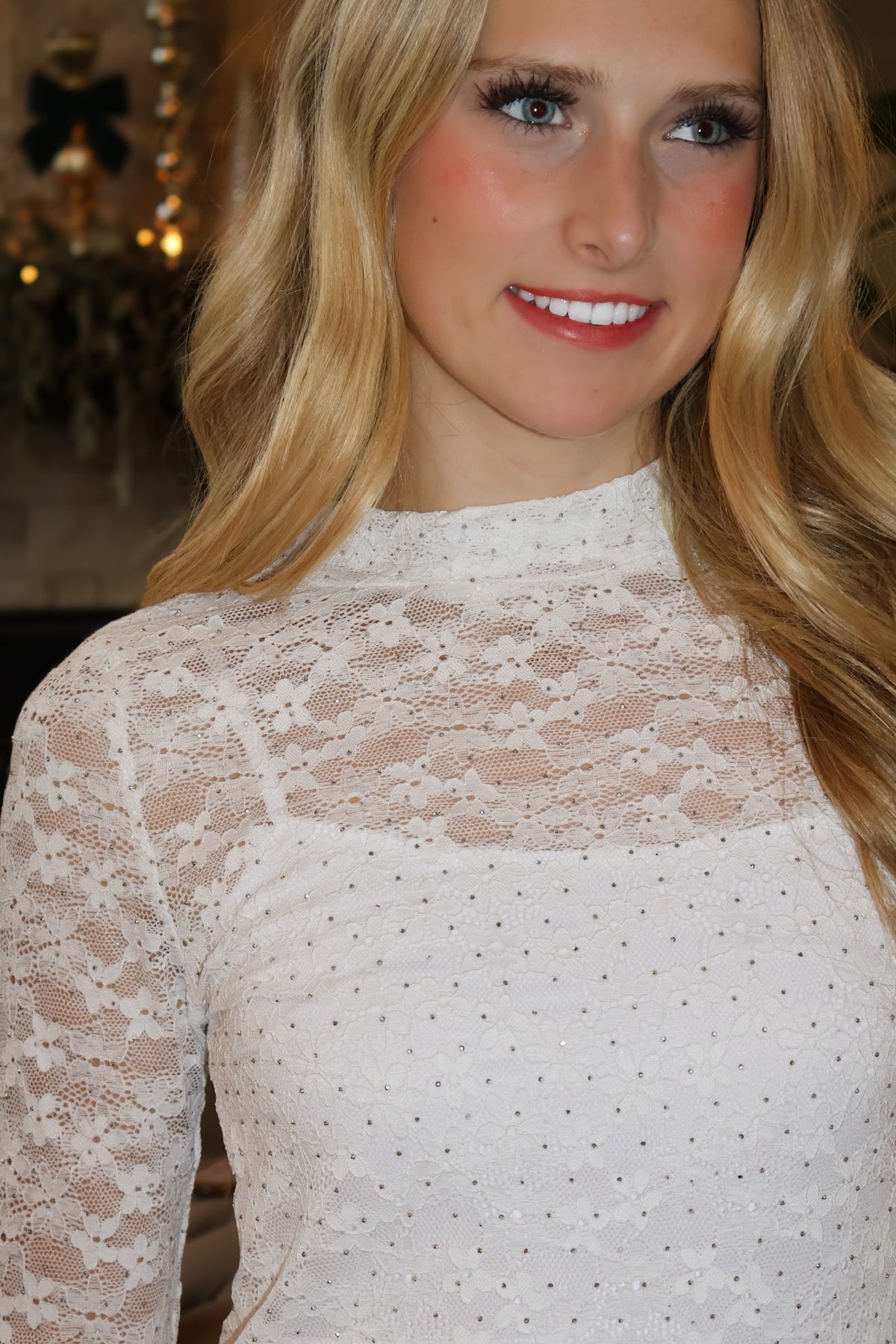 Leanne Mock Neck Lace Top : Ivory