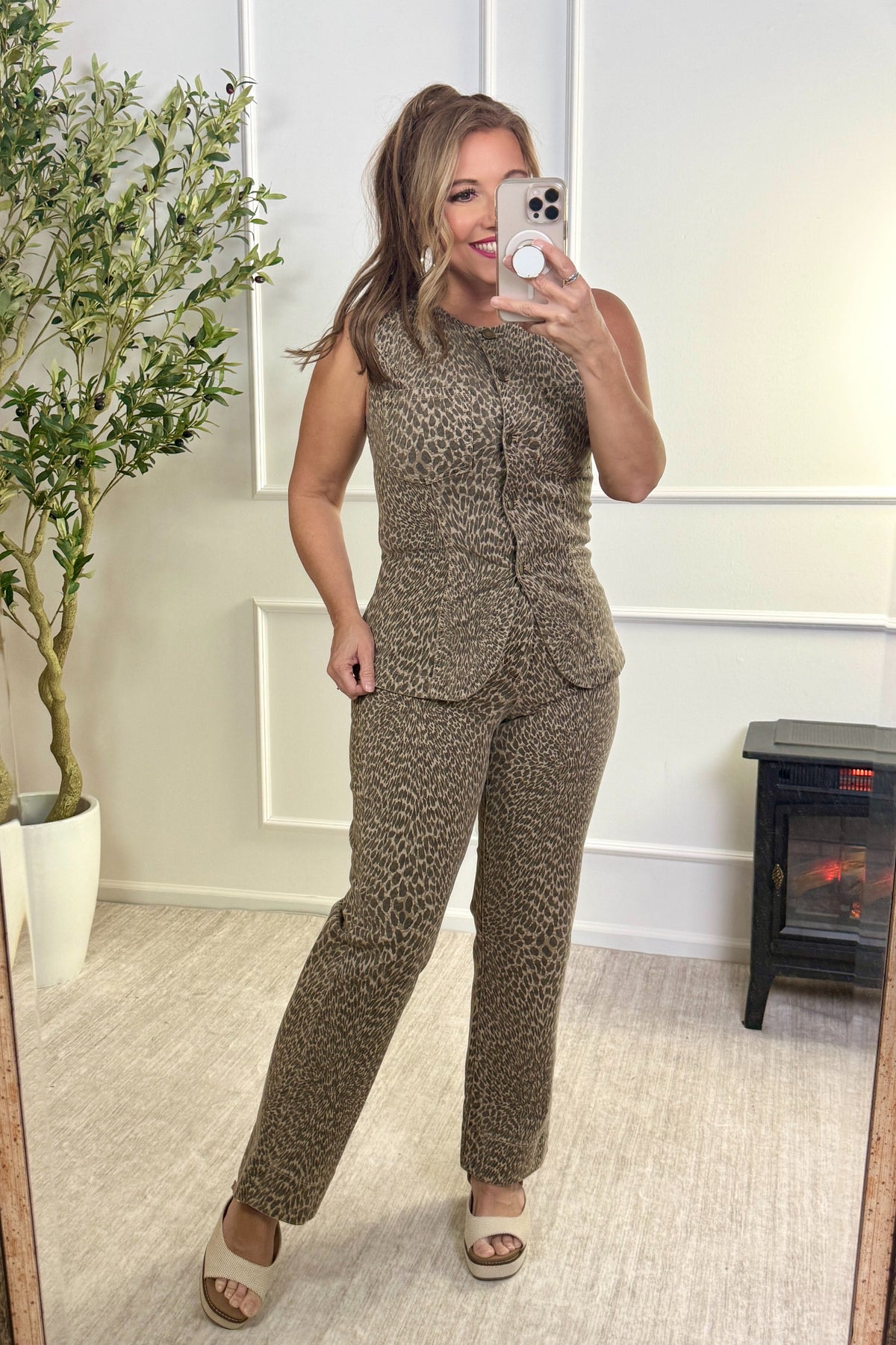 Liverpool Isabelle Straight with Wide Hem Animal Print Jeans : Khaki