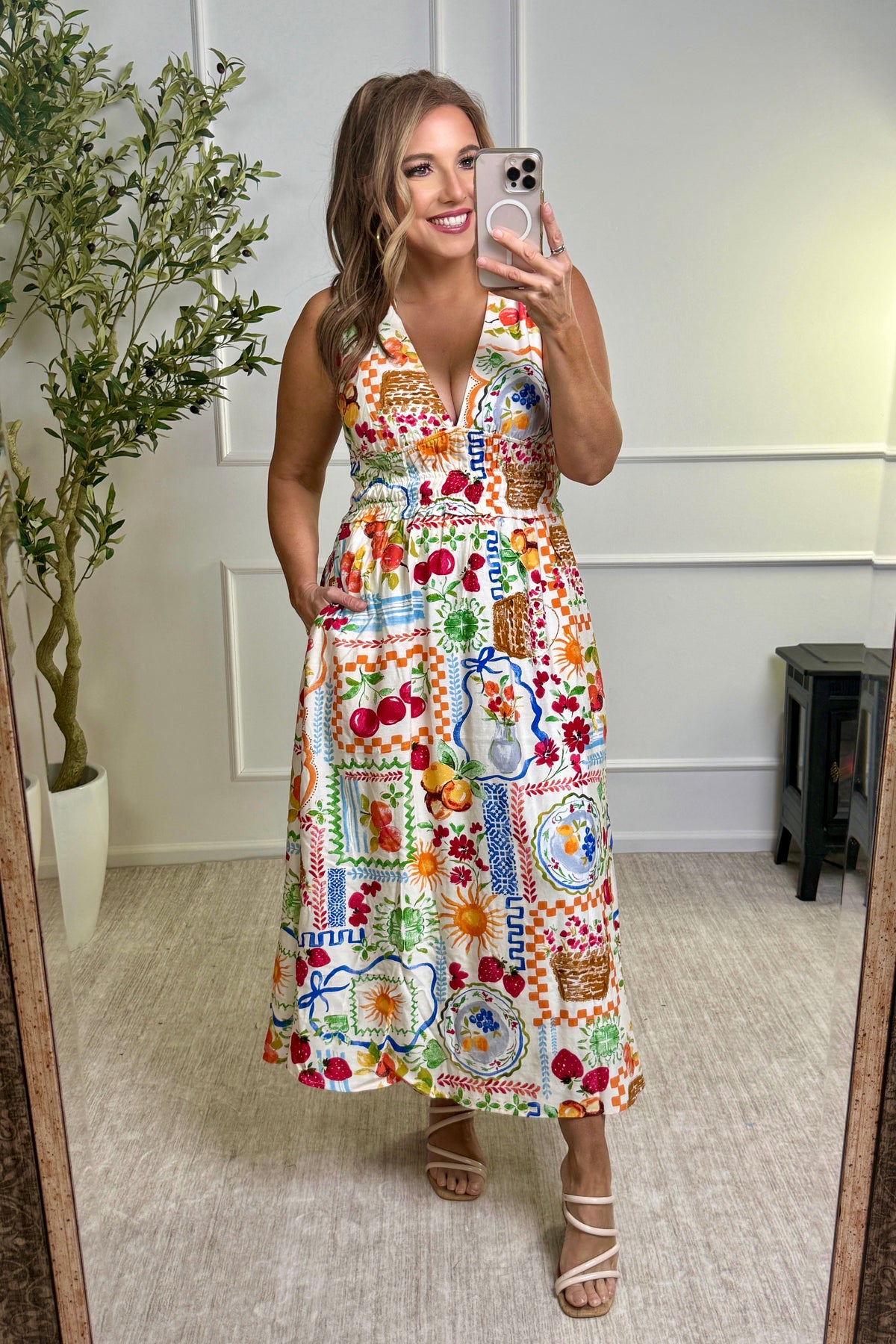 Emmeline Sleeveless Maxi Dress : Summer Picnic