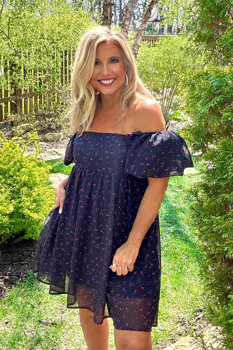 Darana Puff Sleeve Scoop Neck Dress : Black