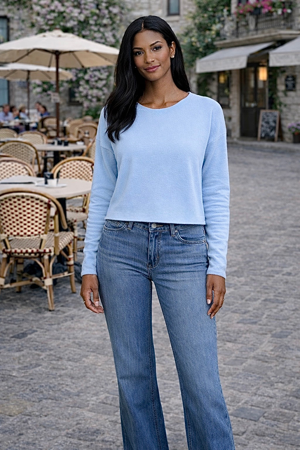 Aubrey Lightweight Cropped Sweater Top : Blue