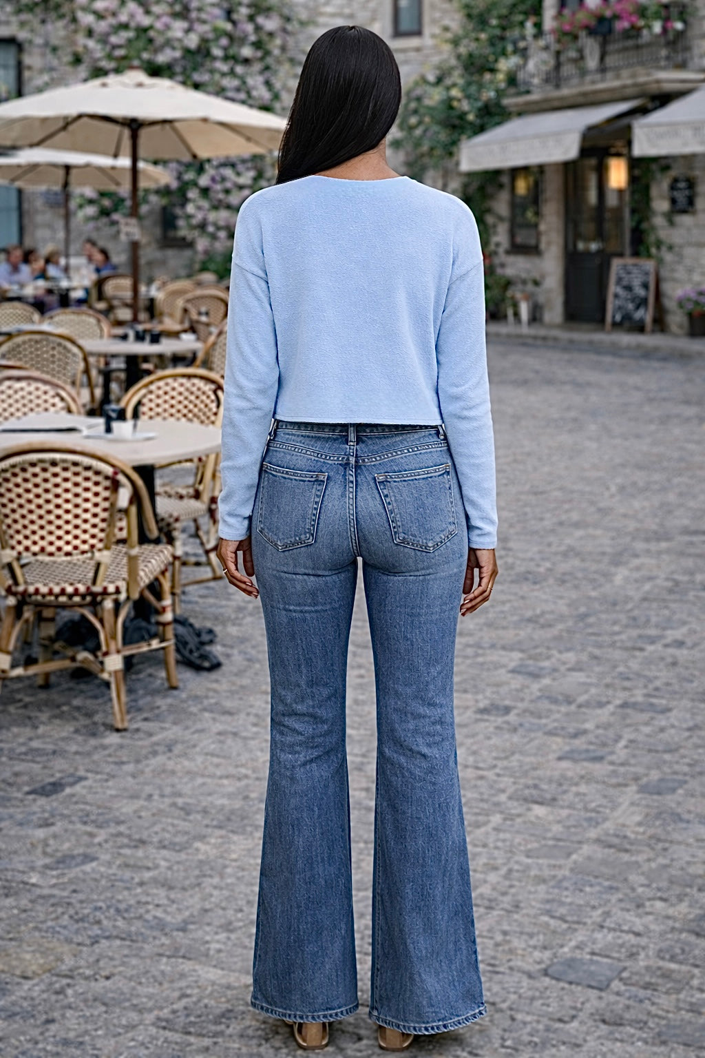 Aubrey Lightweight Cropped Sweater Top : Blue