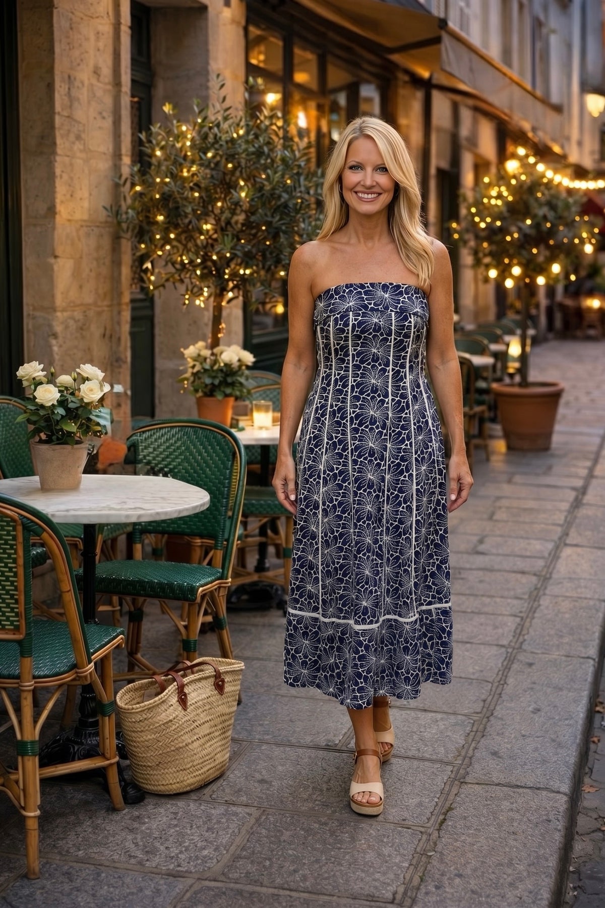 Barbara Floral Embroidered Dress : Navy