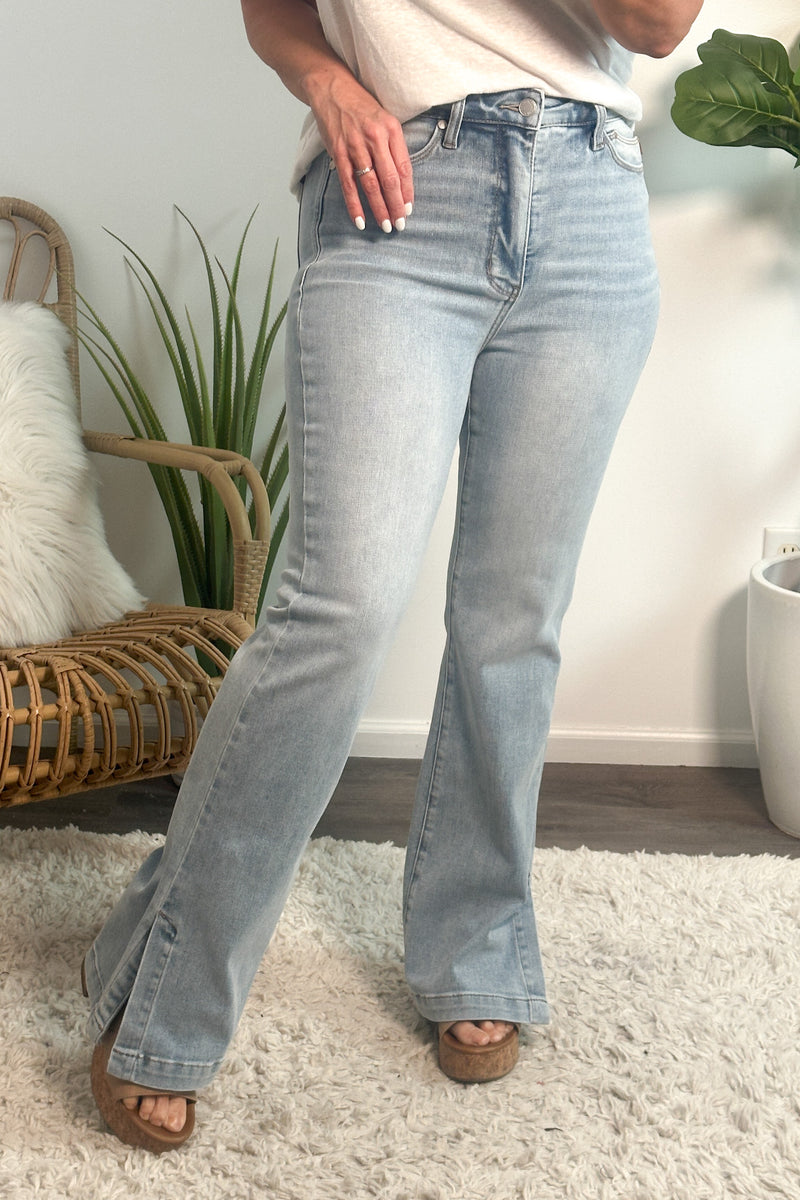 Judy Blue Mari HW Tummy Control Slim Boot Jeans : Light