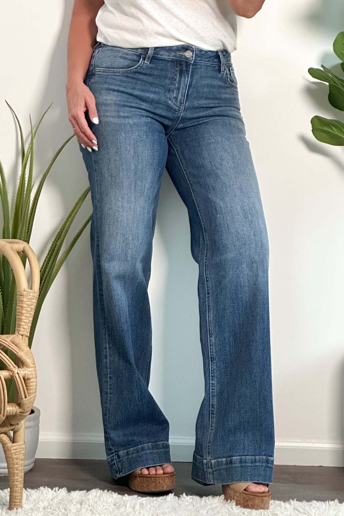 Bayeas Janece Low Ride Wide Leg Jeans : Medium