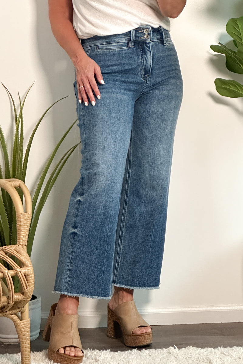 Bayeas Delanie High Rise Wide Leg Raw Hem Jeans : Medium