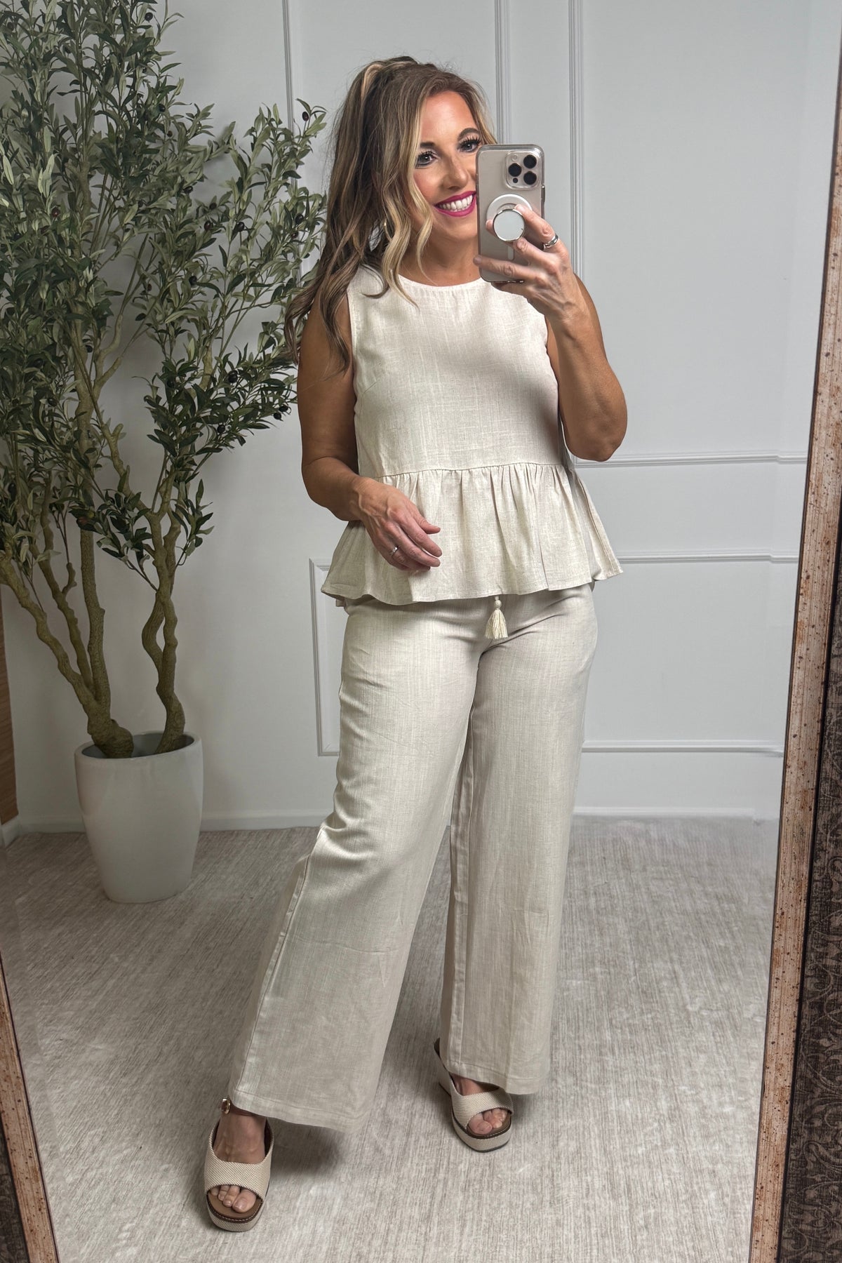 Quinley Ruffled Woven Top : Oatmeal