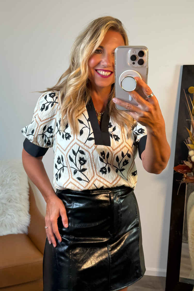 Amara A-line Coated PU Mini Skirt : Black