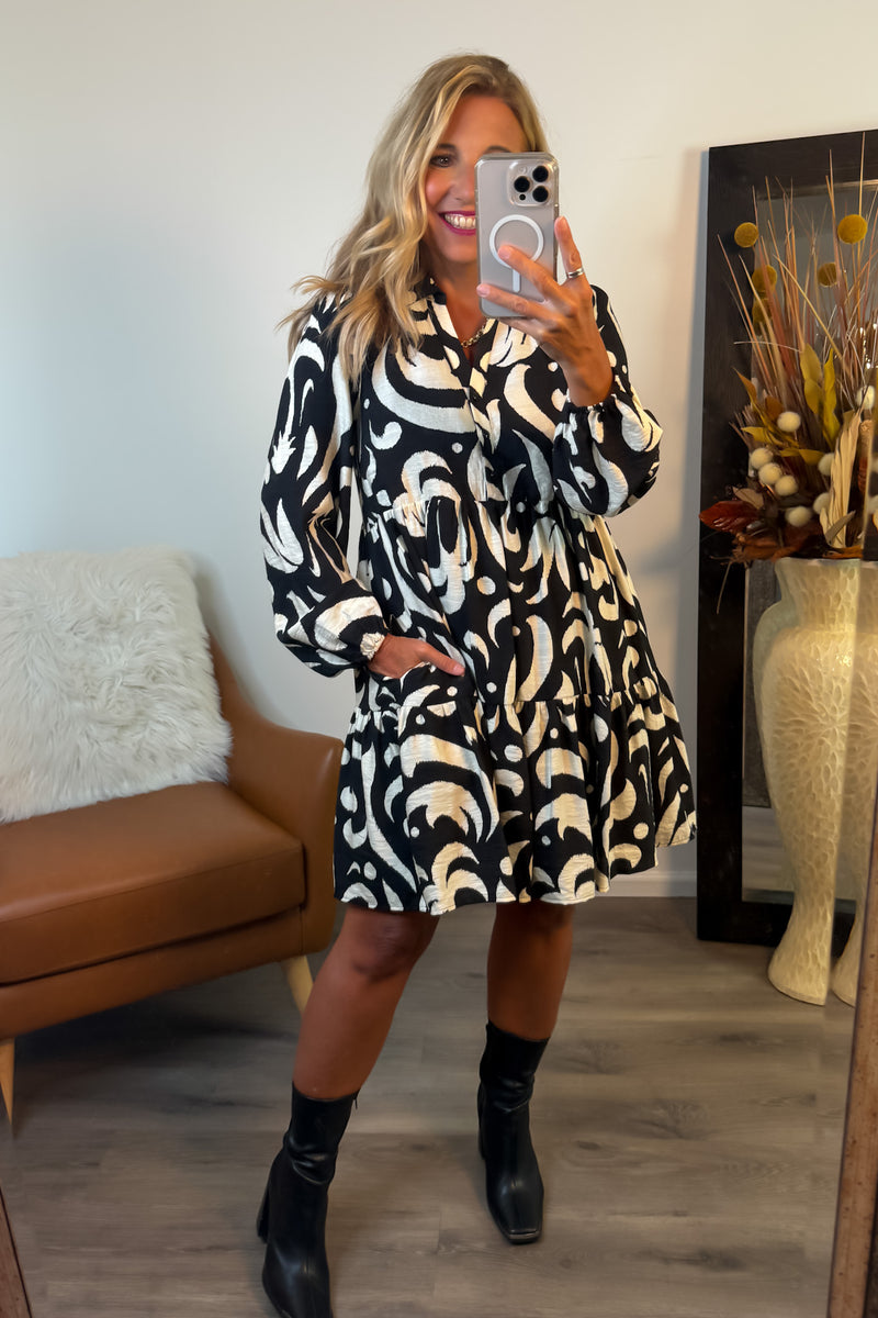 Breigh Long Sleeve Dress : Black