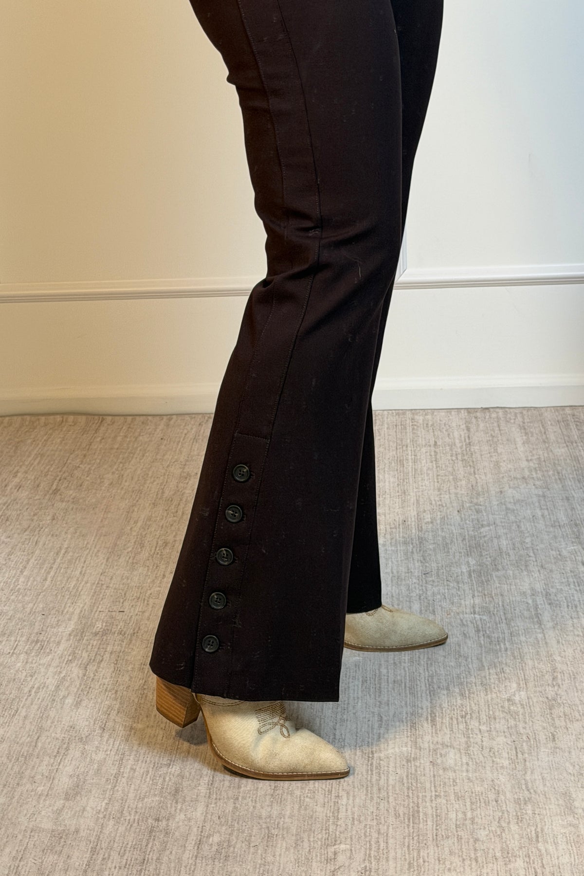 Liverpool Avayah Pull on Flare w/ Button Hem : Brown Truffle