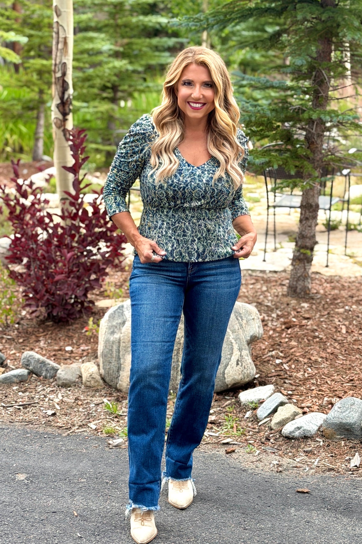 Liverpool Zarah 3/4 Ruched Sleeve V-Neck Knit Top : Navy/Gold Multi