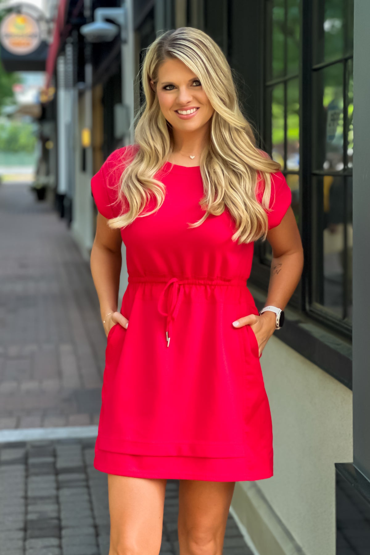 Neve Banded Tie Waist Dress : Red