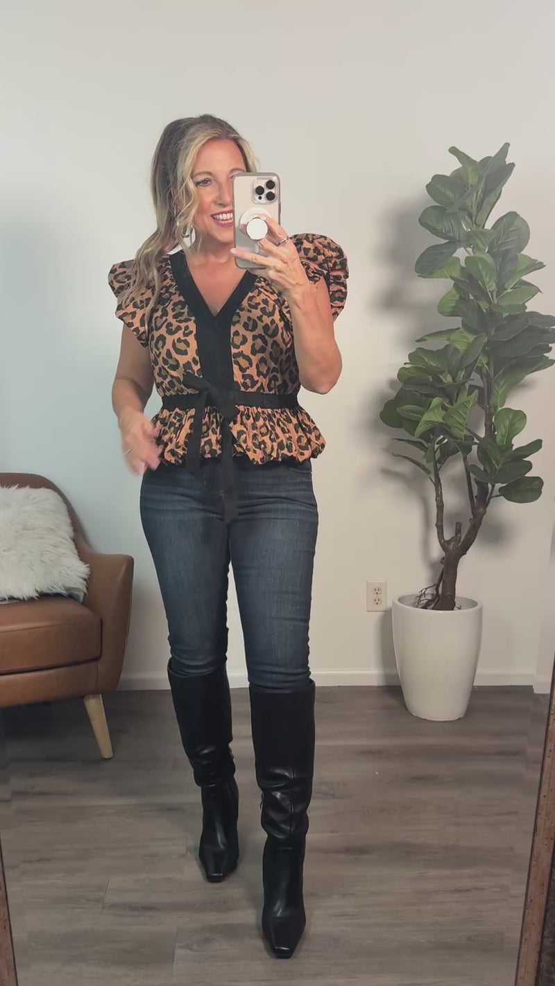 Rosalie Puff Sleeve Cheetah Print Top : Black