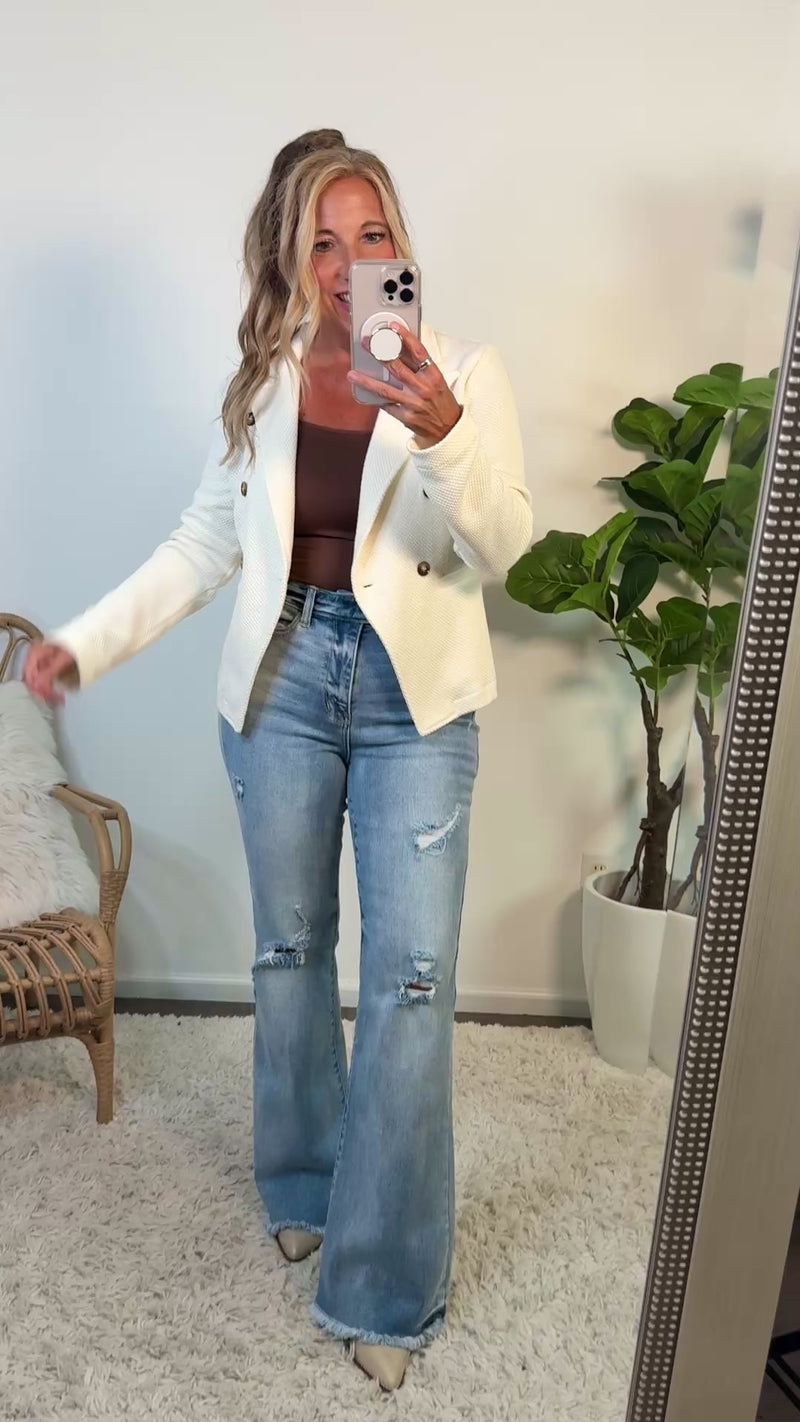 Zerah Textured Knit Blazer : Ivory