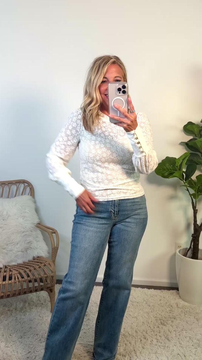 Kara Textured Knit Puff Sleeve Lace Top : Off White
