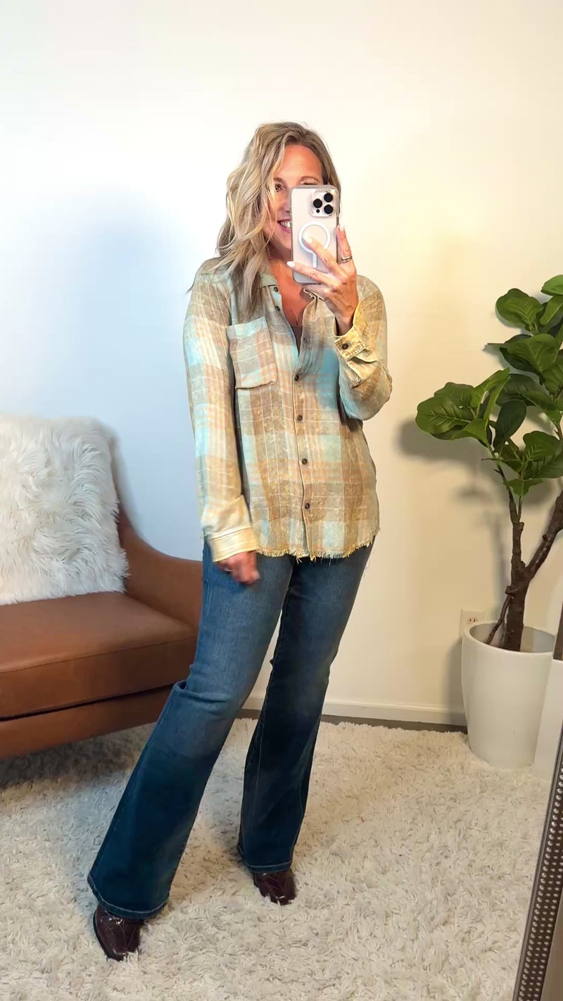 Sienna Washed Plaid Buttondown Shirt : Seafoam