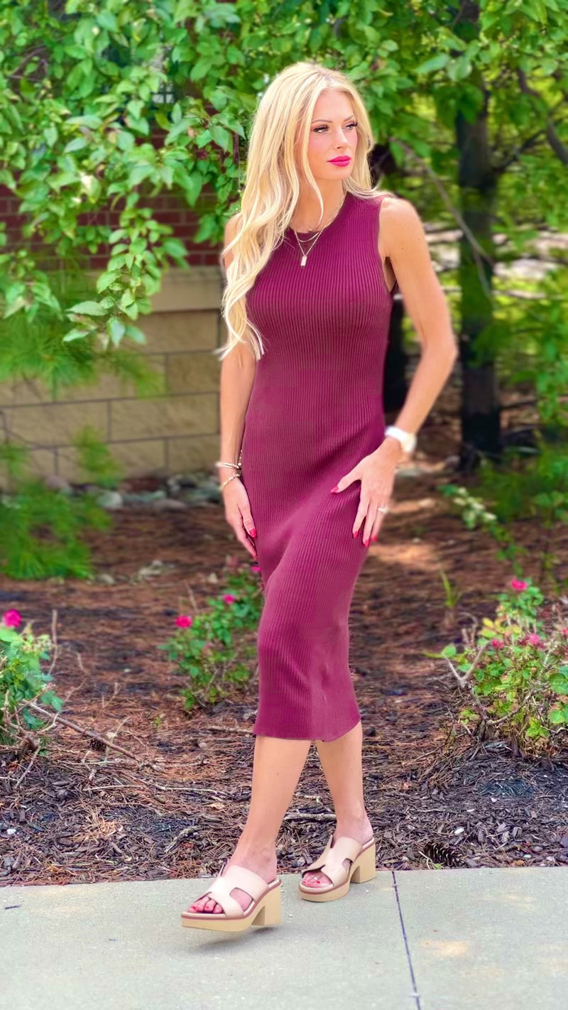 Danielle Ribbed Knit Midi Dress : Merlot