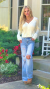 Delaney V neck Sweater : Ivory