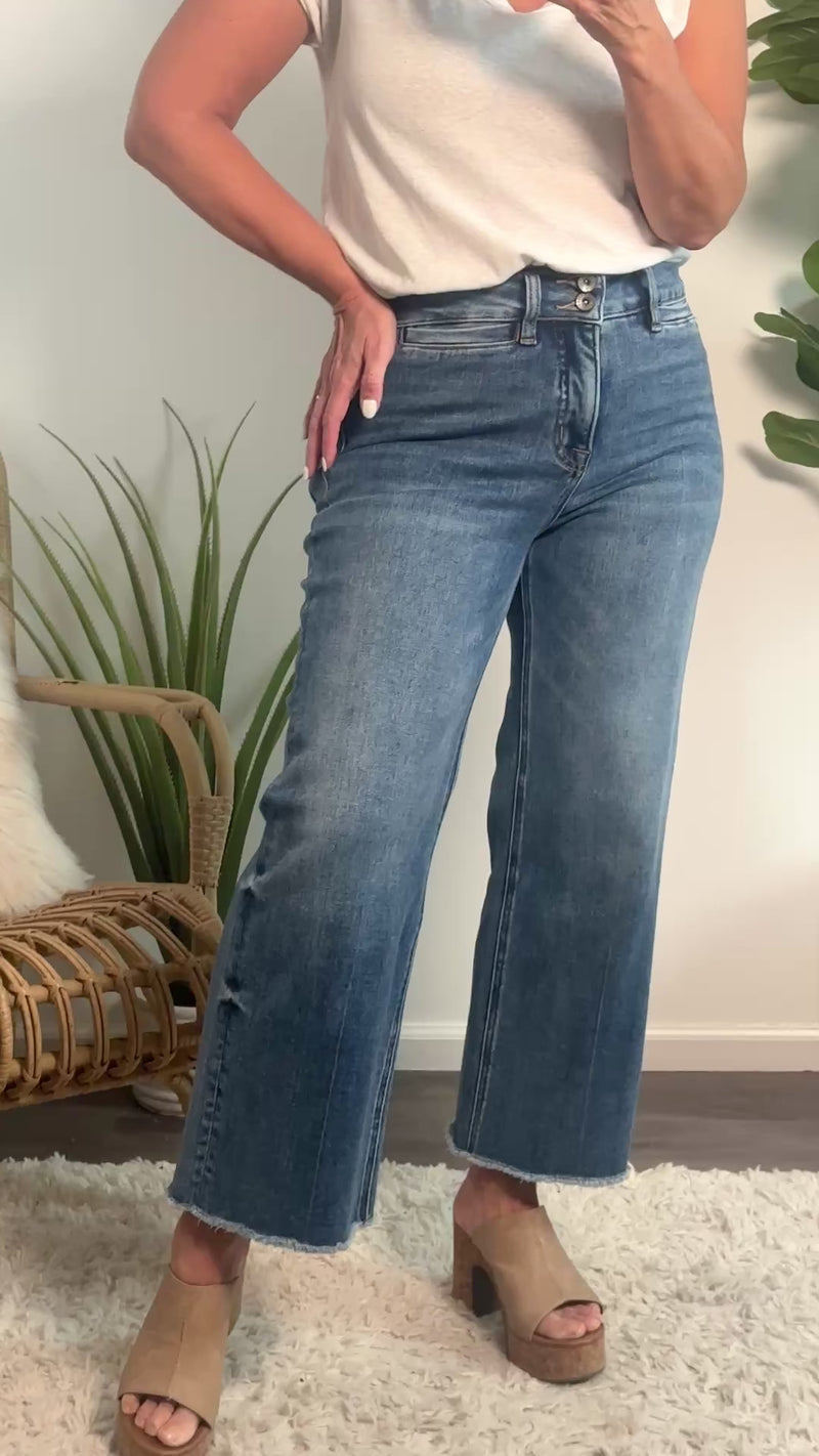 Bayeas Delanie High Rise Wide Leg Raw Hem Jeans : Medium