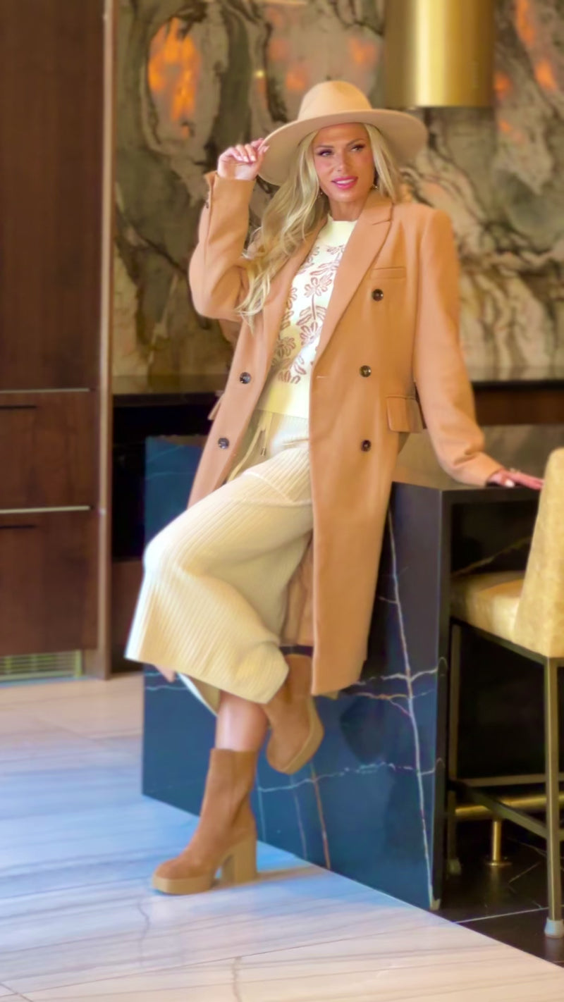 Addi Long Double Breasted Coat : Camel