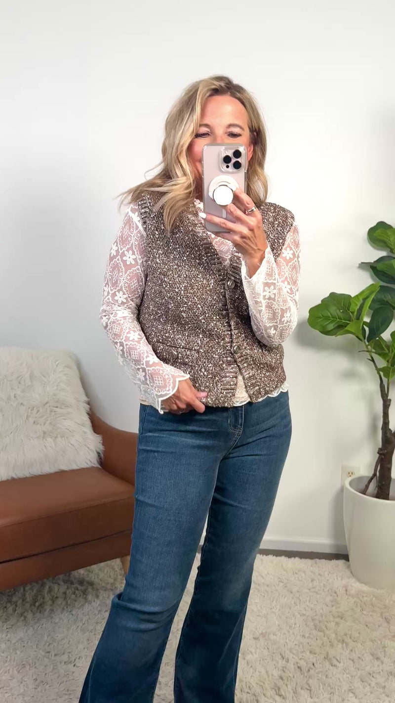 Tillee Button Up Vest : Brown