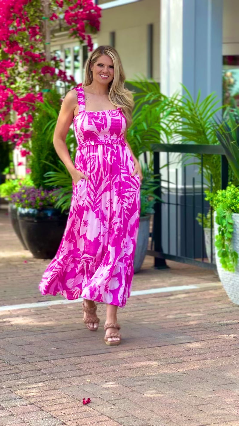 Talia Smocked Bodice Maxi Dress : Pink
