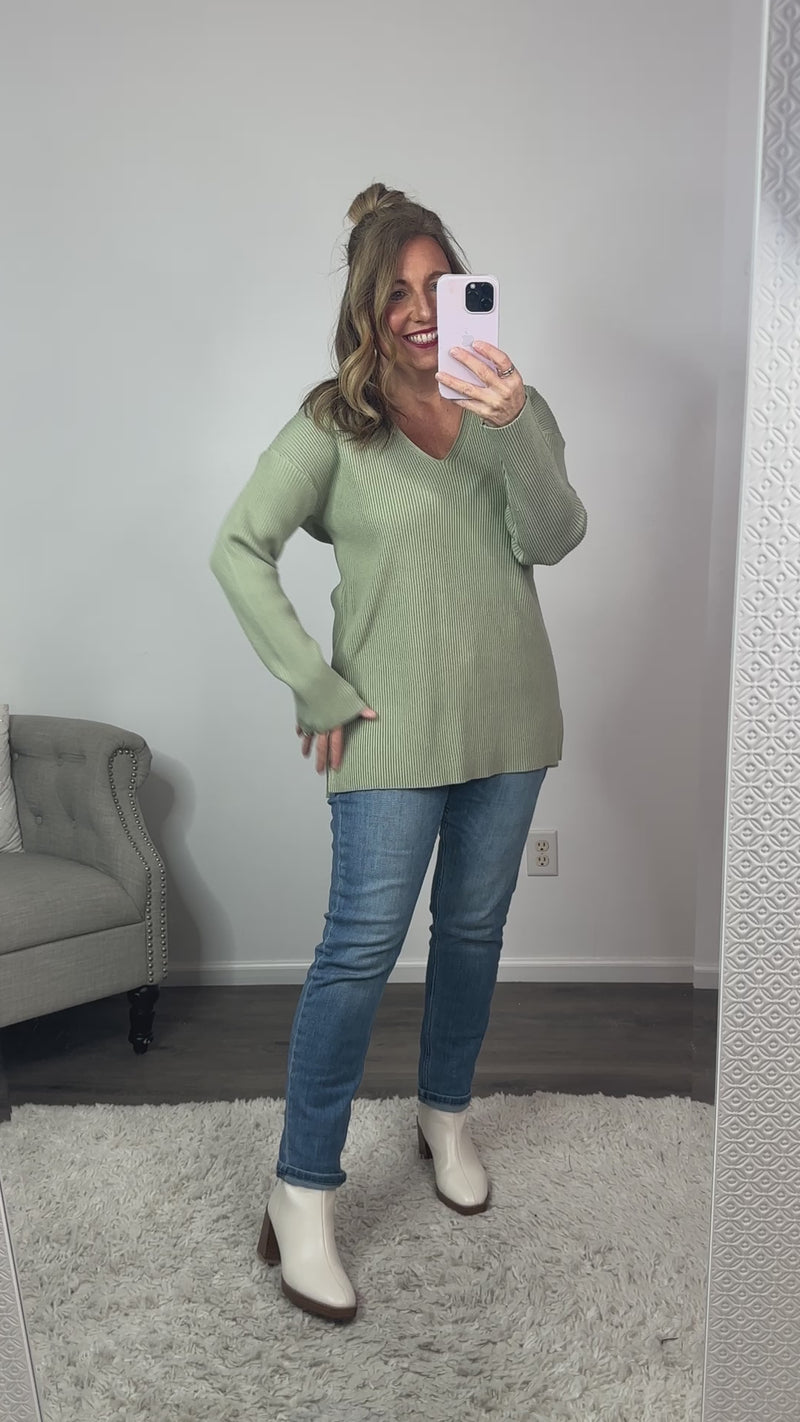 Best Moves Ribbed V-Neck Sweater : Sage