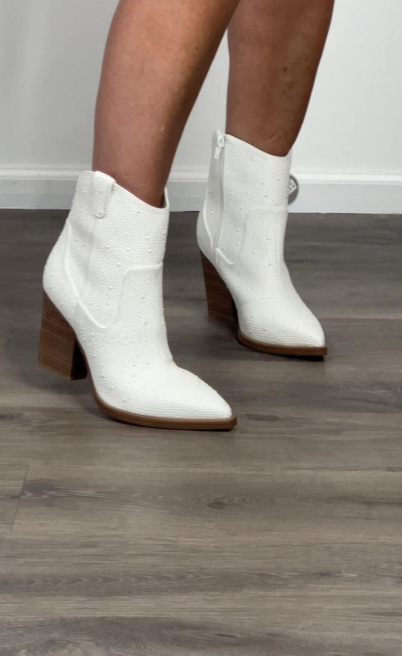 Mia Dawson Pearled Western Bootie : White Nova