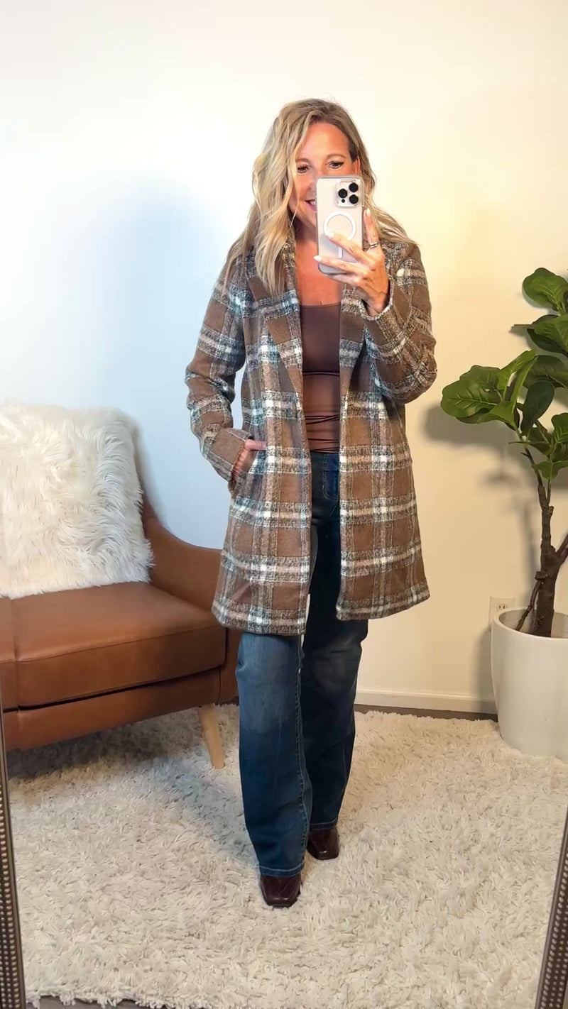 Taylee Long Plaid Single Button Coat : Brown