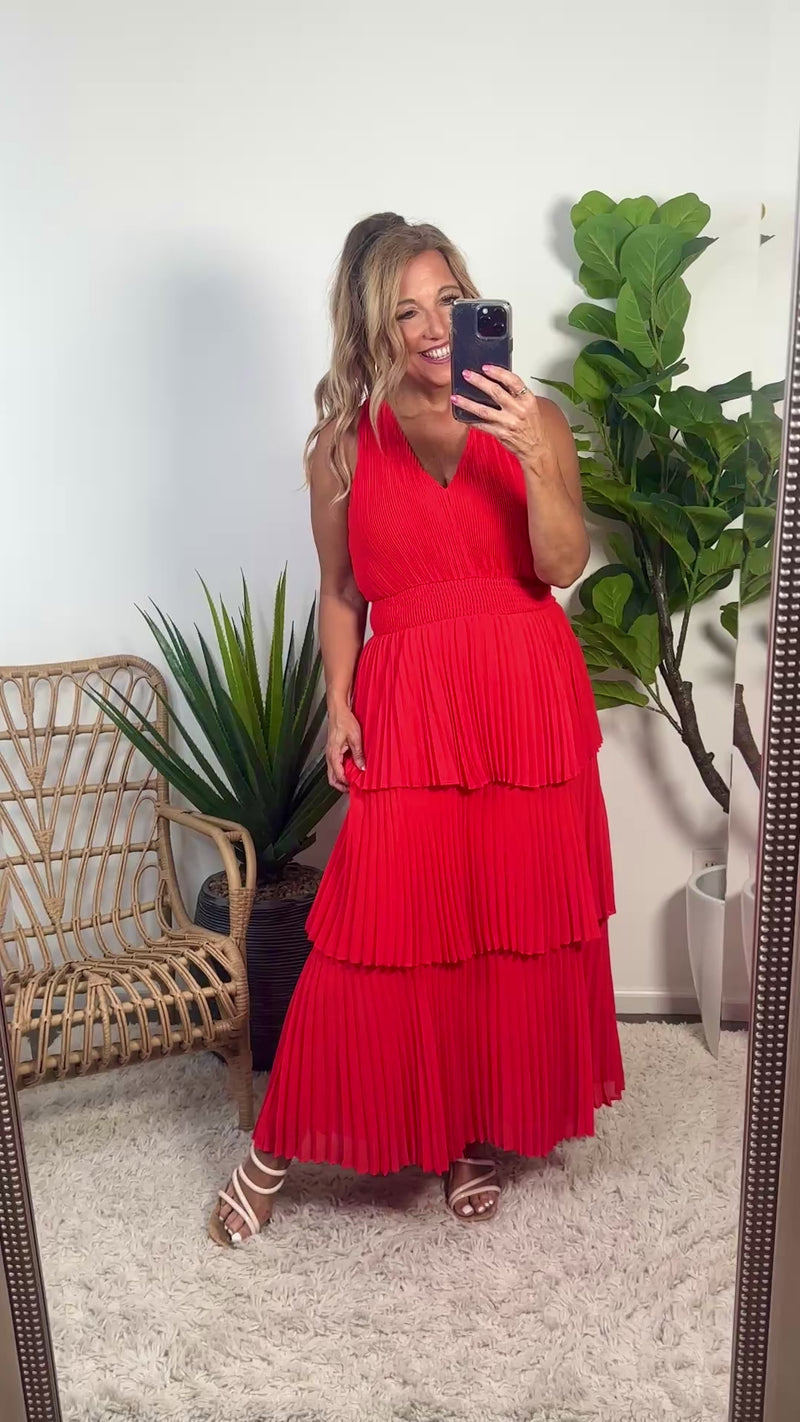 Rylee Pleats Tiered Dress : Radiant Red