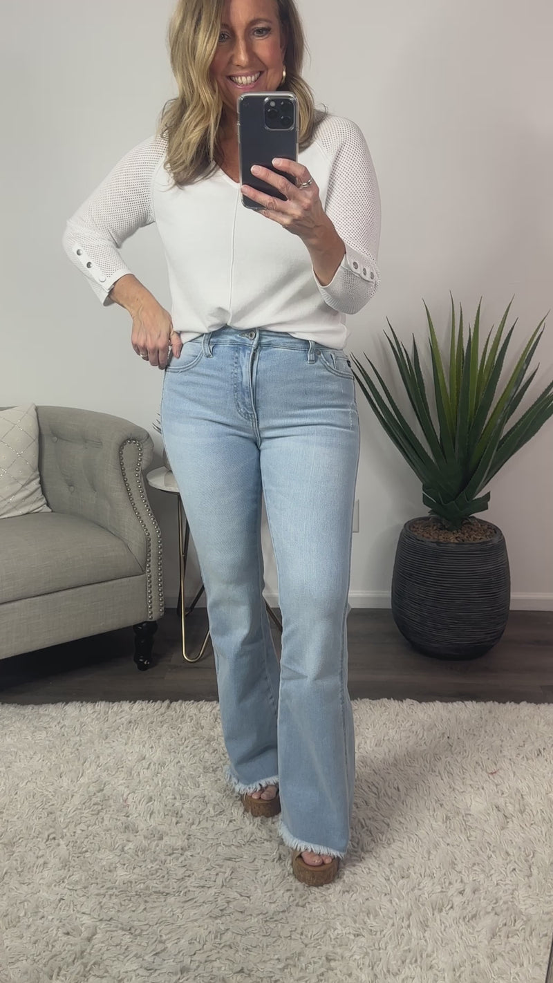 KanCan Faith High Rise Curvy Flare : Light Wash