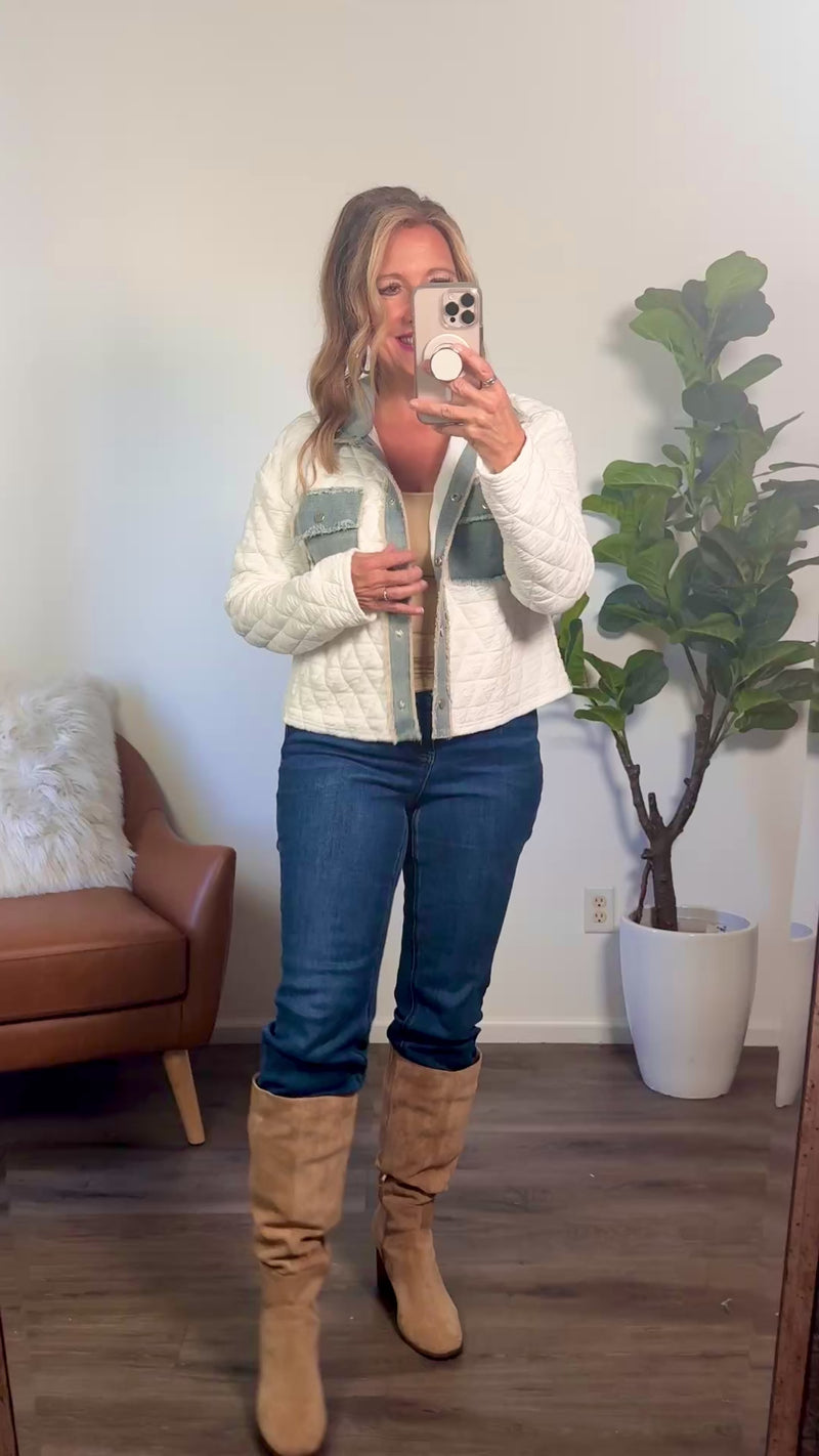 Sariah Denim Collar Quilted Jacket : Off White/Denim