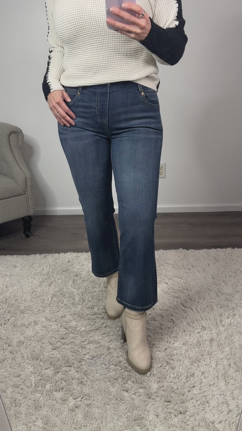 Liverpool Edgehill Gia Glider Crop Flare : Medium Wash