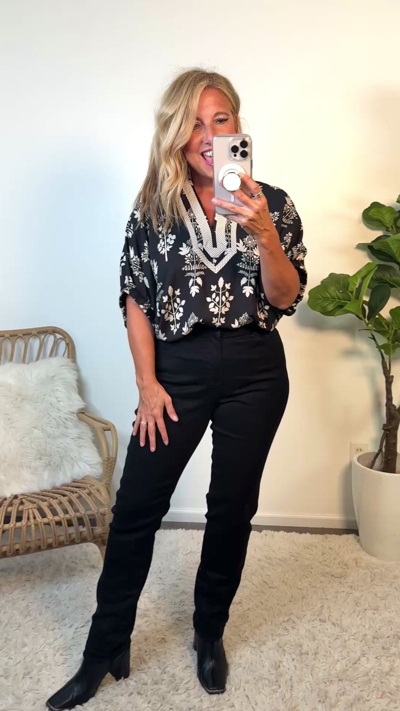 Gabbie Contrast Detail Printed Top : Black