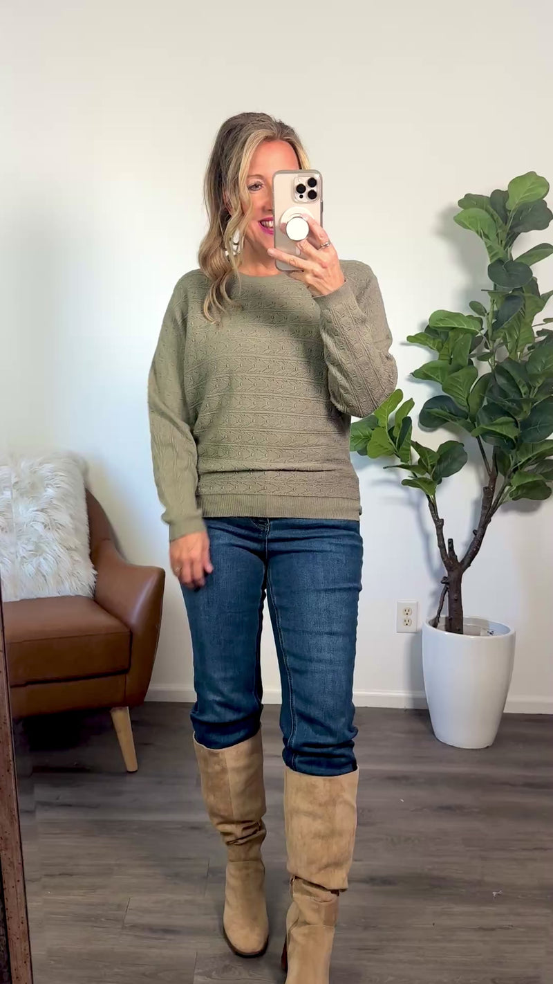 Tosca Light Weight Sweater : Olive