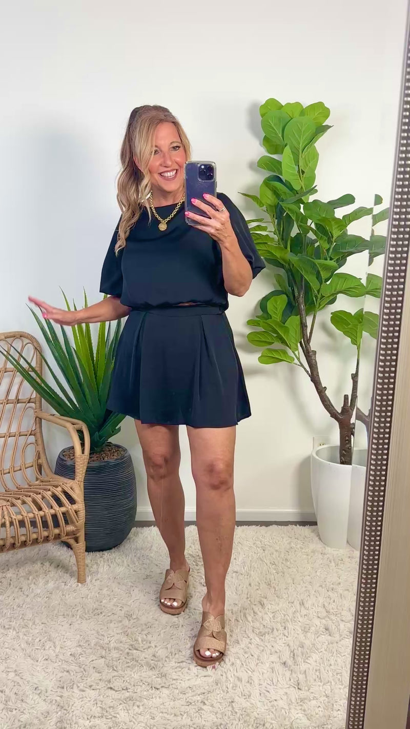 Kitura Washed Poly Silk Pleated Skort : Black
