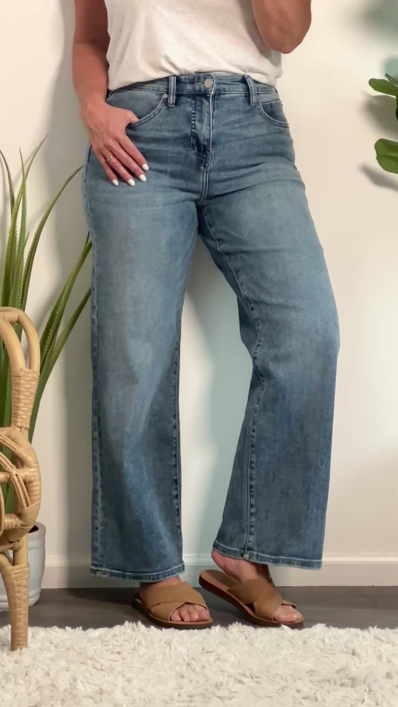 Liverpool Adalyn Stride Wide Leg : Med. Blue