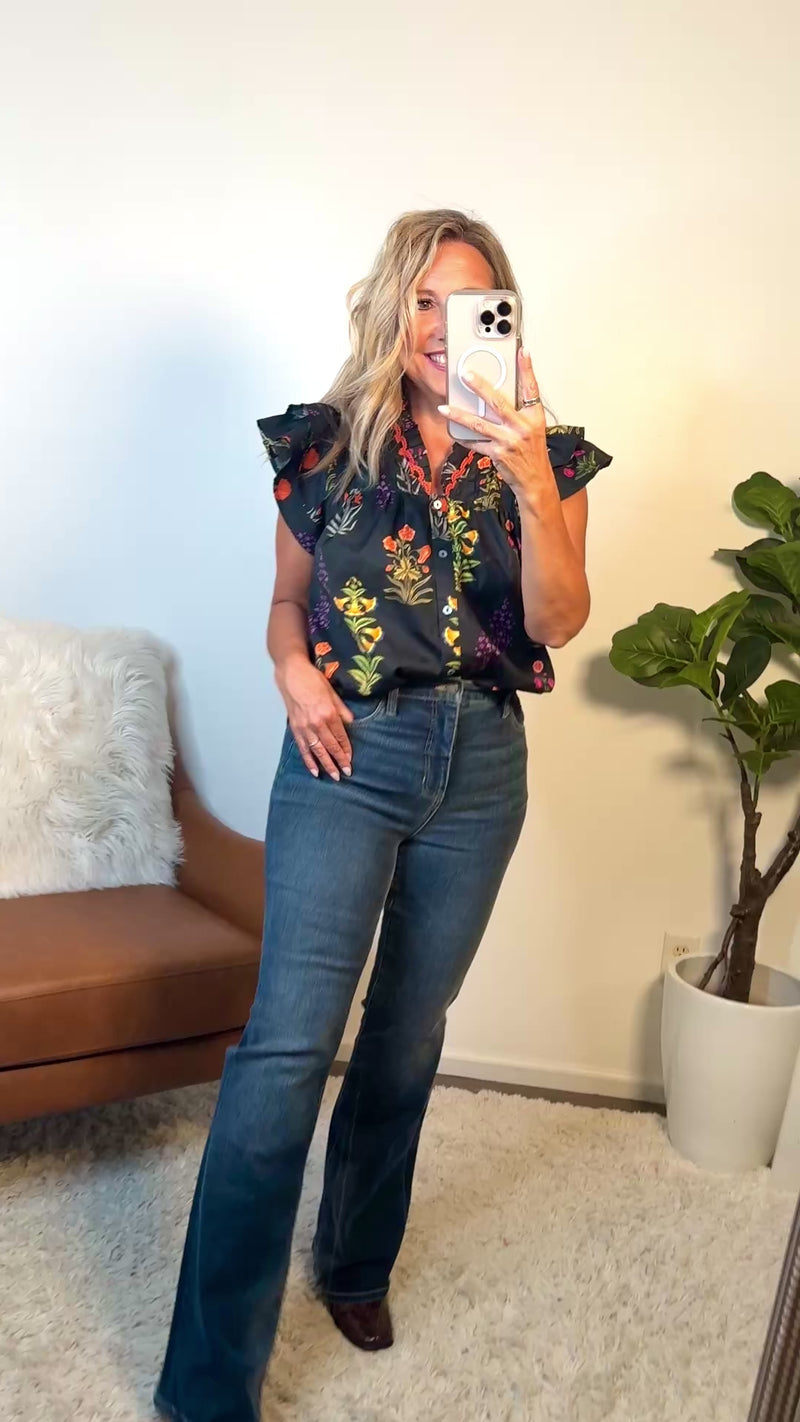 Sienna Floral Print Ruffled Sleeve Blouse : Black