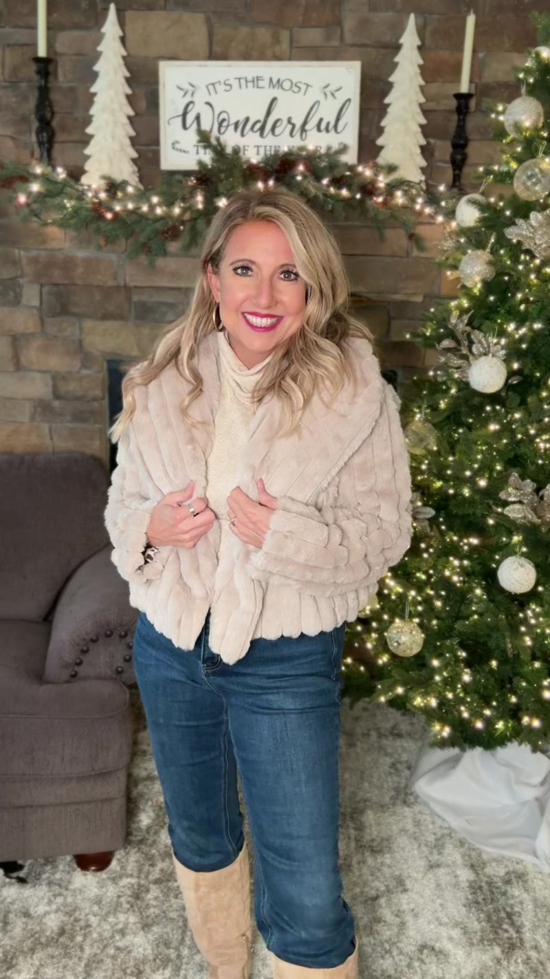 Vienna Faux Fur Crop Jacket : Taupe