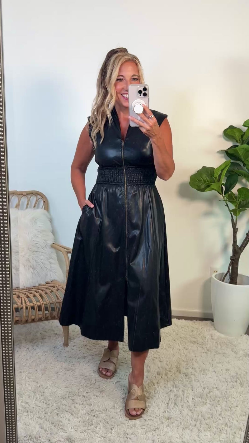 Vesper Sleeveless Zip Front Dress : Black