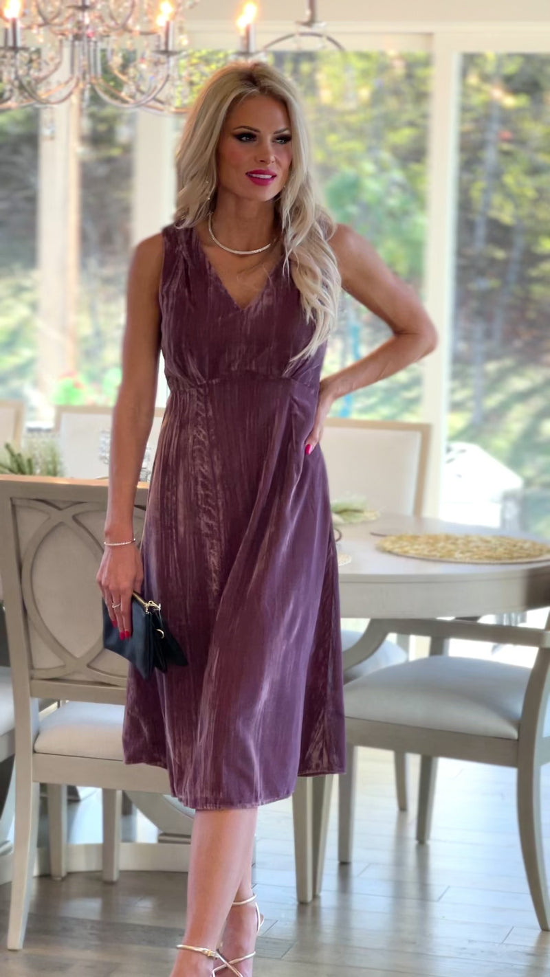 Happier Than Ever Velvet Sleeveless Dress : Mauve