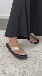 Corkys Sunsational Flip Flops : Gold Weave
