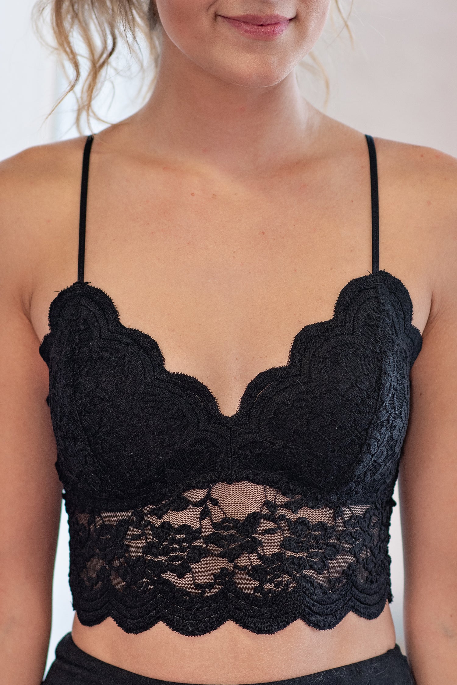 Wishlist Exclusive Scalloped Lace Bralette - Abraham's
