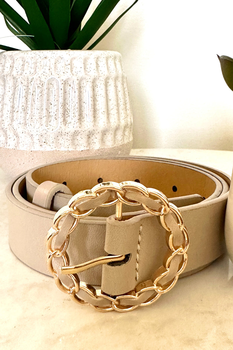 Tavia Circle Chain Faux Leather Belt : Beige/Gold