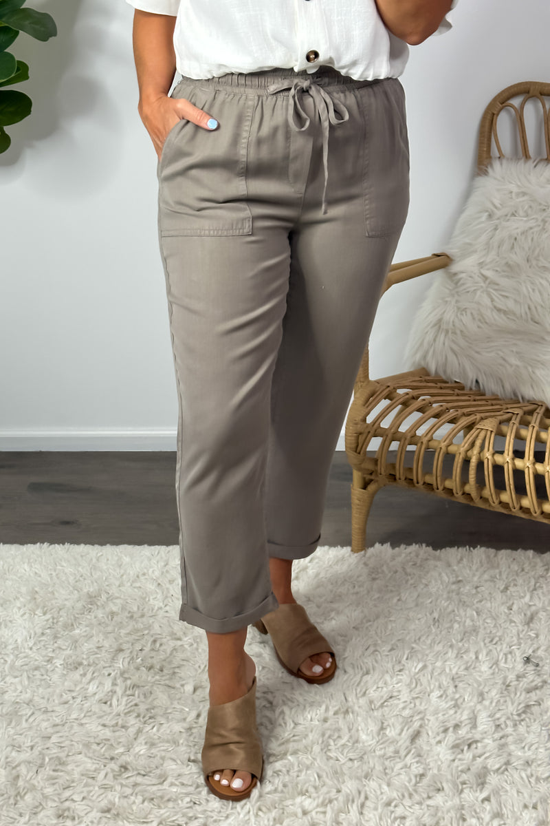 Wild Truffle Maisie Crop Pants : Olive