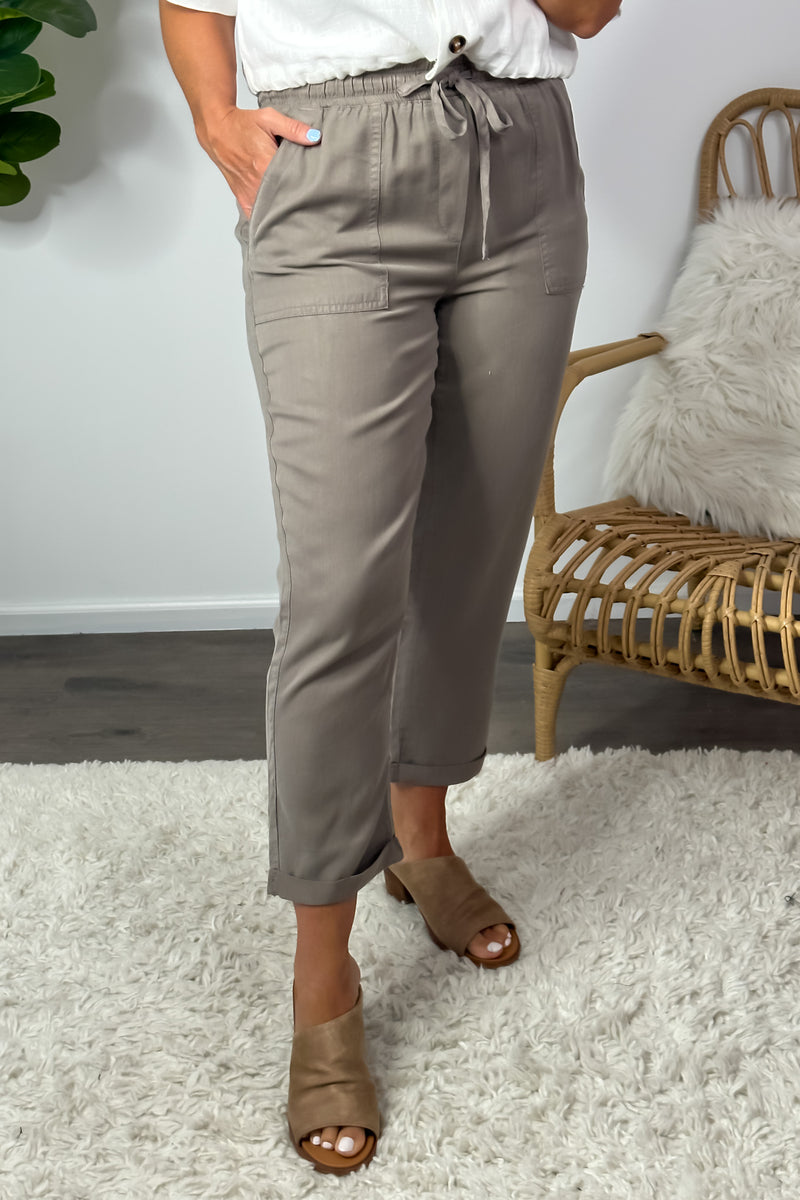 Wild Truffle Maisie Crop Pants : Olive
